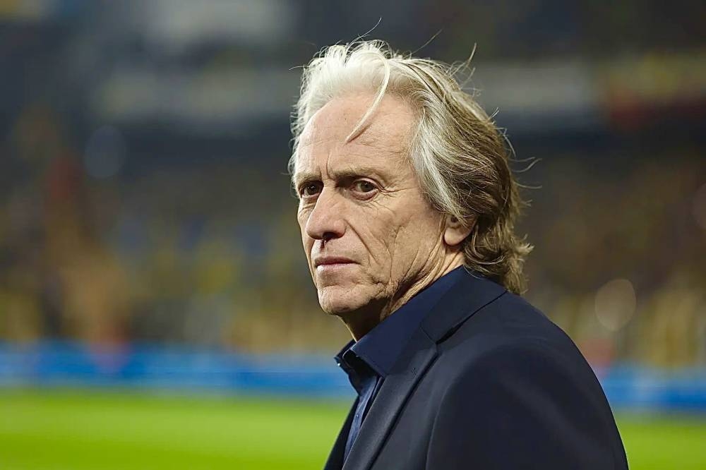 خيسوس يصل الرياض الإثنين لبدء مهمته الجديدة مع النصر: تفاصيل حصرية عن المدرب المنتظر!