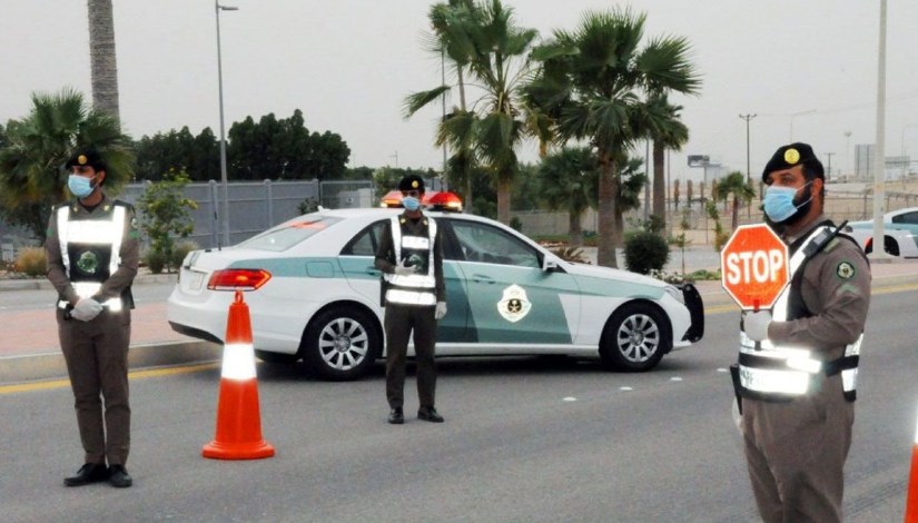 غرامات مشددة لتجاوز الإشارة الحمراء في السعودية والمرور يحذر من المخاطر 2 غرامات مشددة لتجاوز الإشارة الحمراء في السعودية والمرور يحذر من المخاطر