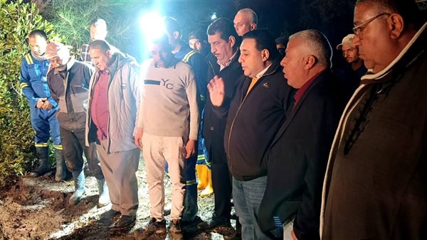 استمرار أعمال إصلاح خط طرد بوادي النطرون بحضور رئيس مياه البحيرة