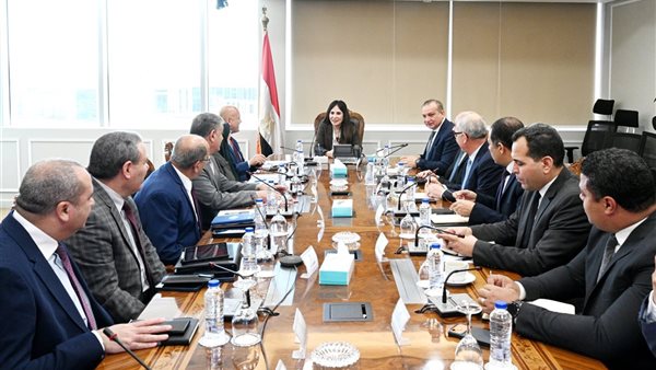 «الإسكان» تستعرض الخطة الاستراتيجية لتحلية مياه البحر حتى 2050