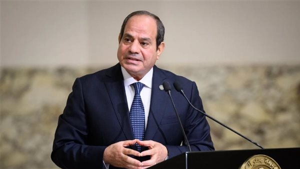 الرئيس السيسي يجتمع مع الحكومة لمتابعة دعم الاستثمار والصناعة المحلية