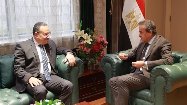 الصحة والتعليم العالي يبحثان استراتيجية وطنية موسعة لتأهيل الكوادر الطبية