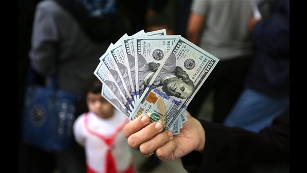 بعد مكاسب مارس القوية.. جولدمان ساكس يستبعد استمرار القفزات الحادة للدولار