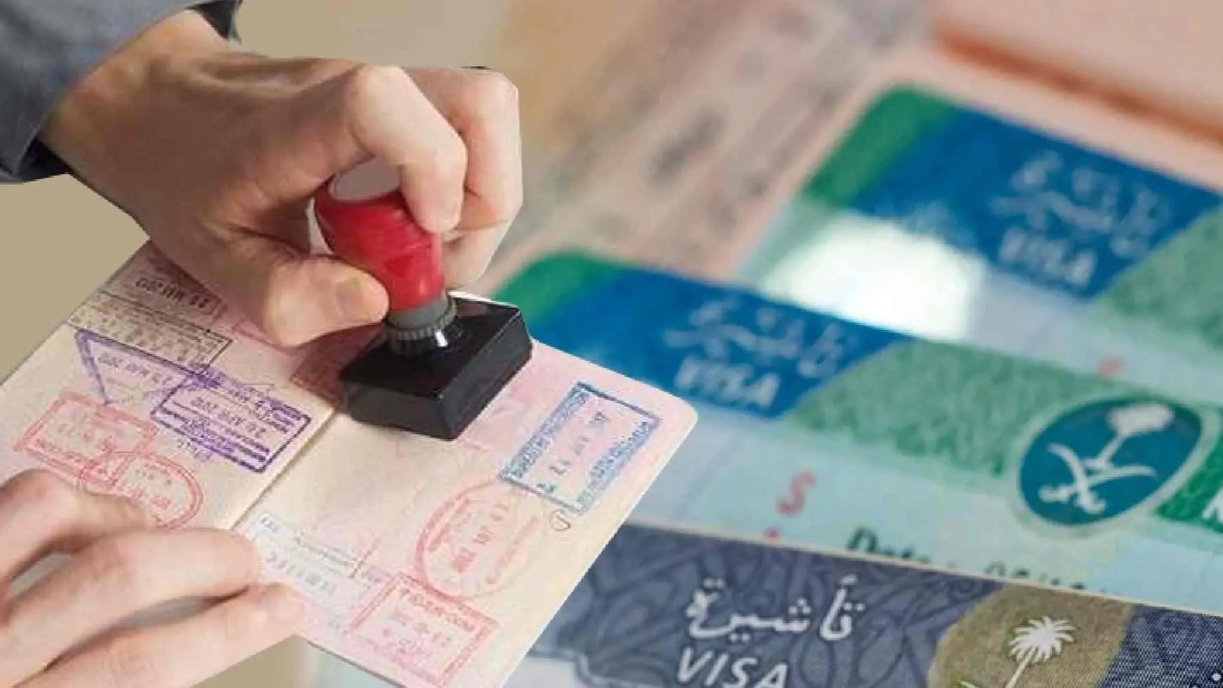 خطوات ومتطلبات استقدام عائلة المقيم إلى السعودية 2026 عبر منصة إنجاز – خليج نيوز