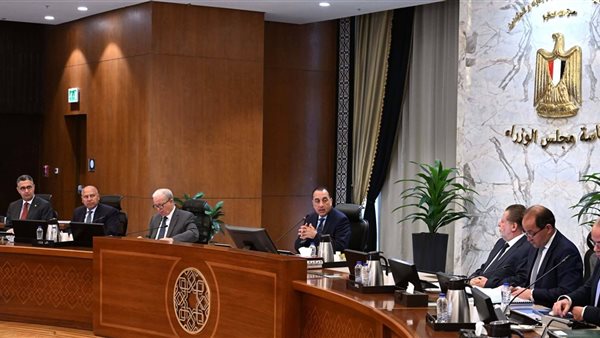 رئيس الوزراء يترأس اجتماع المجموعة الوزارية الاقتصادية