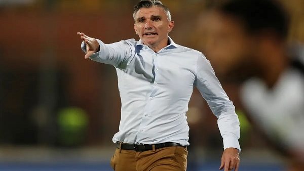 رسمياً.. الوداد المغربي يتعاقد مع باتريس كارتيرون