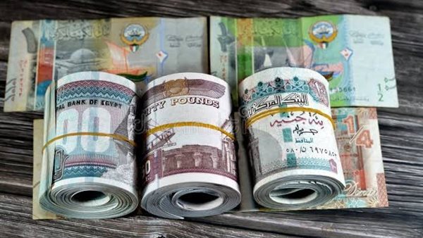 سعر الدينار الكويتي يستقر فوق مستويات 172 جنيهًا في البنوك اليوم