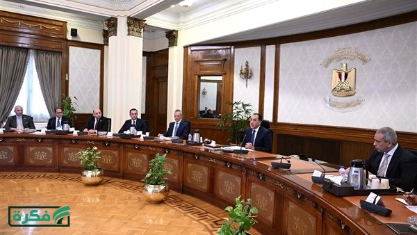 «مدبولي» يوجه الوزراء والمحافظين بضرورة تعزيز التواصل مع البرلمان