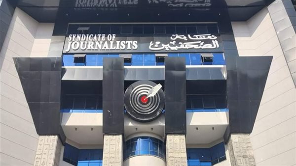 نقابة الصحفيين تبحث اتخاذ إجراءات ضد الكاتب الكويتي فؤاد الهاشم