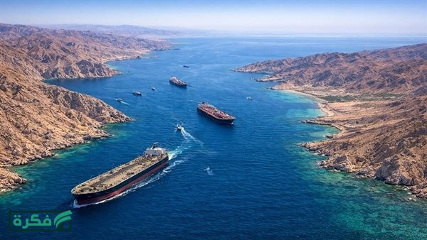 نيران الممرات| إيران والحوثيون يحاصرون العالم بمضيقي «هرمز» و«المندب»