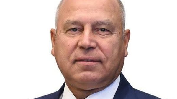 وزير النقل يتابع انتظام الحركة بالسكة الحديد والمترو لمواجهة الطقس السيئ