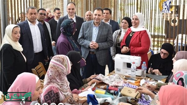 الدكتور حسام الدين فوزي محافظ دمياط يتفقد ورشة تدريب السيدات