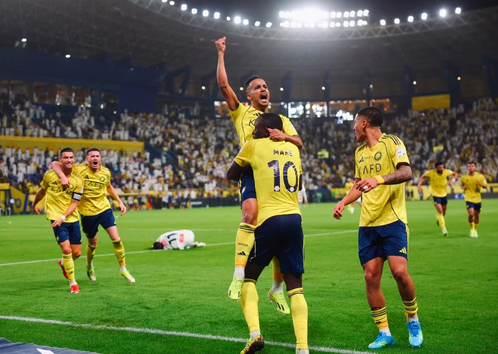 النصر يكتسح النجمة بخماسية ويحافظ على صدارة دوري روشن السعودي