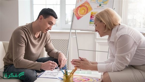 ما هو العلاج بالفن؟.. وأبرز الحالات النفسية التى يساهم فى علاجها