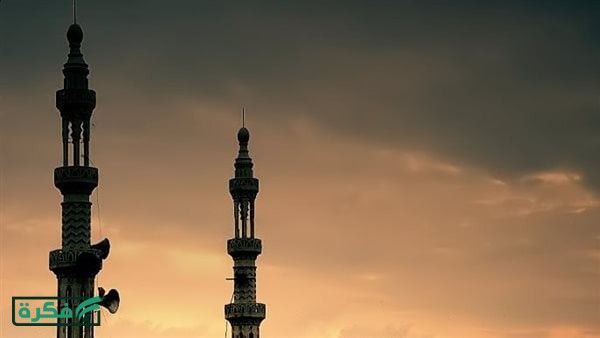موعد أذان العشاء في المحافظات اليوم الجمعة 3 إبريل 2026