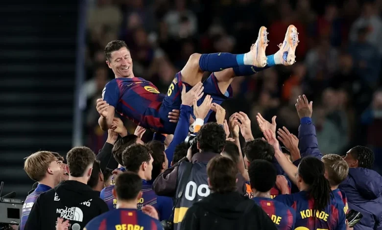 برشلونة يتألق في وداع ليفاندوفسكي بفوز ساحق على بيتيس بثلاثية في ليلة لا تُنسى