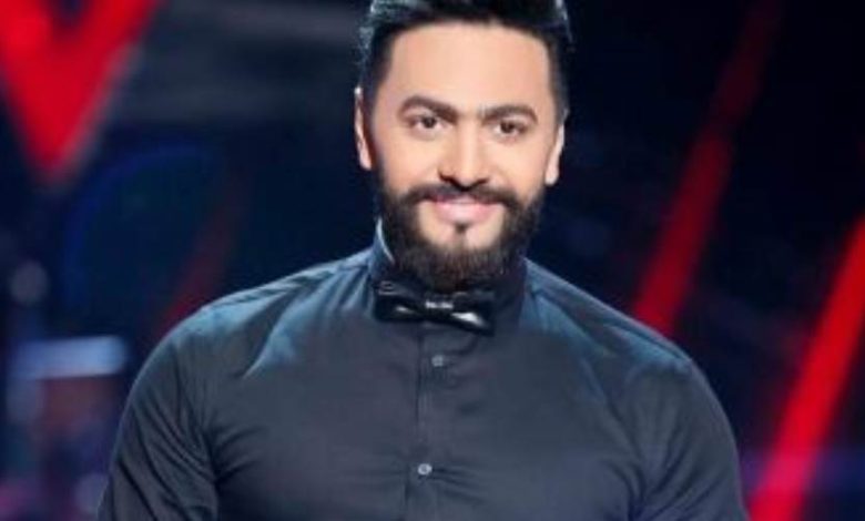 تامر حسني يشارك فرحة المصريين بفوز منتخبهم على روسيا في حدث استثنائي