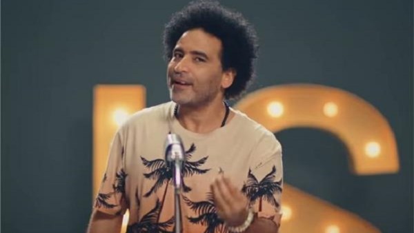 مصطفى شوقي يكشف سعادته بتجربته الأولى على المسرح بعد نجاح أغنيته "ملطشة القلوب"