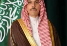 وزير الخارجية السعودي ونظيره المصري يستعرضان جهود تعزيز الحلول الدبلوماسية بين أمريكا وإيران