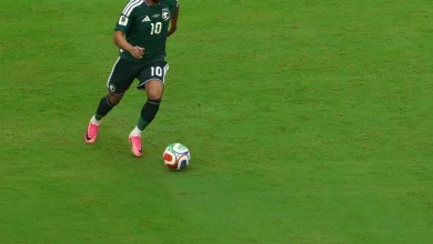 «الدوسري» يقترب من تحطيم أرقام «سليمان» و«عبد الغني» و«الجابر» في المونديال