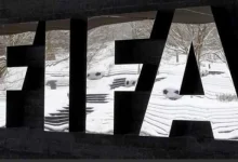 الفيفا يحدث ثورة في قواعد الانتقالات ويغير مستقبل عقود اللاعبين في السعودية