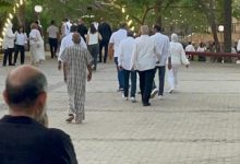 اللون الأبيض يهيمن على أجواء عزاء محمد مرزبان تلبية لوصيته الأخيرة