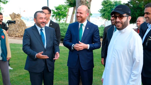 المستشار تركي آل الشيخ يزور تركيا ويجتمع بنجل الرئيس رجب طيب أردوغان