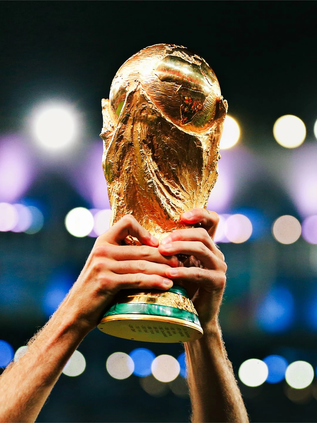 الناشري يكشف عن حكايات جديدة سترويها الملاعب في المونديال المقبل