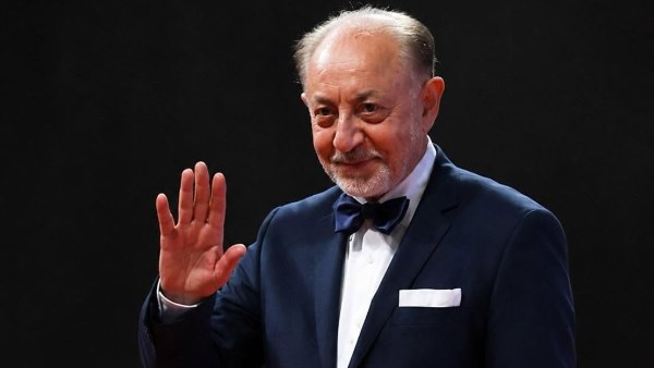 الوطنية للإعلام تعلن وفاة الفنان الكبير عبد العزيز مخيون أحد أبرز رموز الفن العربي