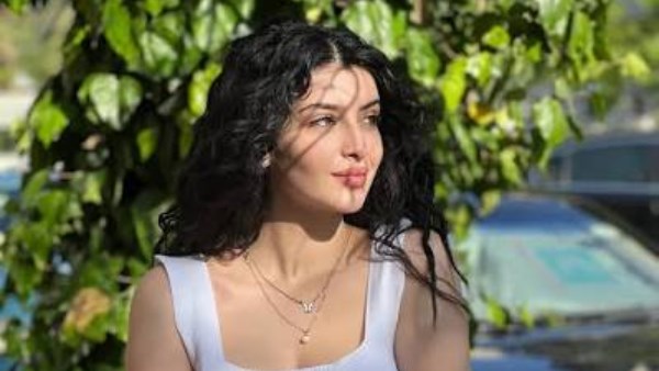 سارة بركة تكشف تفاصيل مثيرة حول مشهدها مع أحمد العوضي في "على كلاي"