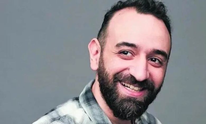عمرو سلامة يثني على أغنية «يا مصر بتعمليها إزاي» بعد انتصار مصر على نيوزيلندا ويصفها بإنجاز موسيقي فريد