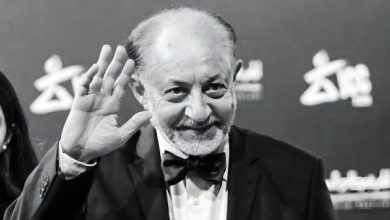 مهرجان القاهرة السينمائي الدولي يودع الفنان الكبير عبد العزيز مخيون في لحظة مؤثرة