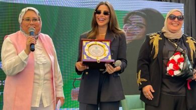 يارا السكري تتلقى تكريمًا مميزًا من مدرسة بالشيخ زايد بعد نجاحها في مسلسل علي كلاي