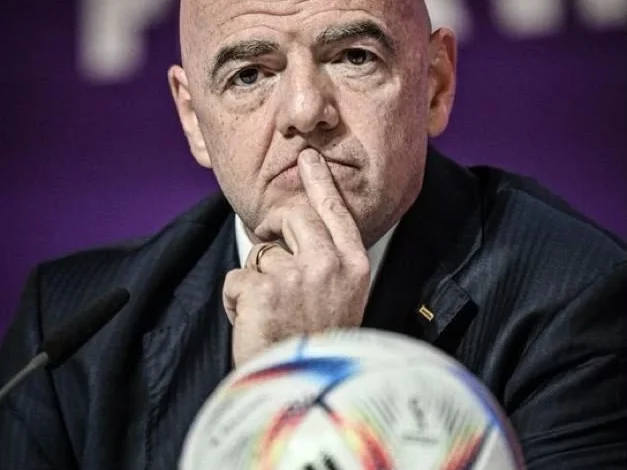 FIFA تتخذ إجراءات قانونية ضد 1000 موقع إلكتروني بسبب محتوى مسيء