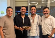 الشاعر مصطفى ناصر يواصل شراكته مع رامي جمال في ألبوم "علامة" من خلال تعاون جديد في أغنيتين