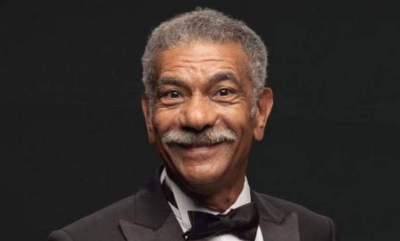 سيد رجب يدعو لحماية كرامة المبدعين من خلال دعم الأداء العلني
