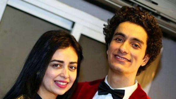 محمد محسن يطلع الجمهور على آخر مستجدات الحالة الصحية لزوجته بعد وعكتها الأخيرة