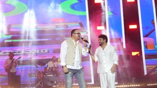 محمد منصور يكشف عن مفاجآت جديدة في المسرح الروماني بعد حفل التسعينات