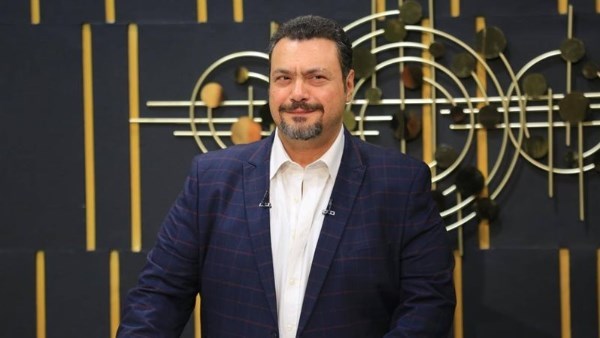 مراد مكرم يوضح موقفه من انتقاد حسام حسن ويكشف تفاصيل جديدة